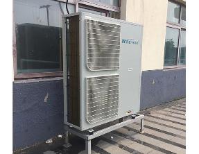 洛阳空气能采暖机户式160平采暖安装案例